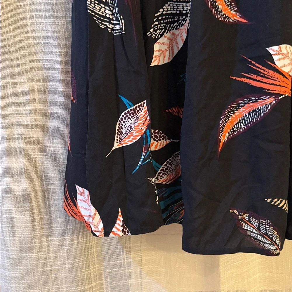 NWT Torrid Black Dress with Colorful Leaf Pattern - Picture 4 of 9
